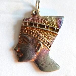 Vintage Egyptian pendant charm Queen Nefertiti King Tut Egypt jewelry